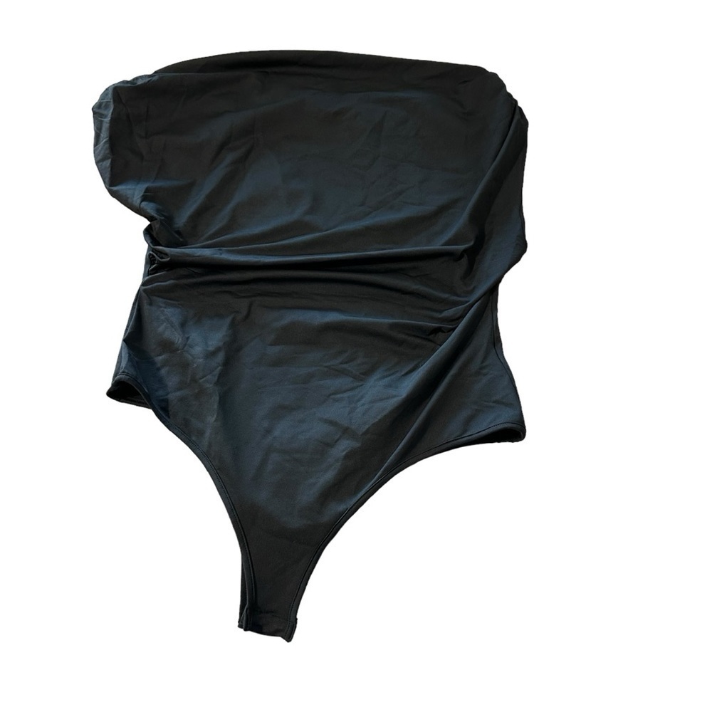 Lily Coco Women' 2XL strapless bodysuit, nwt